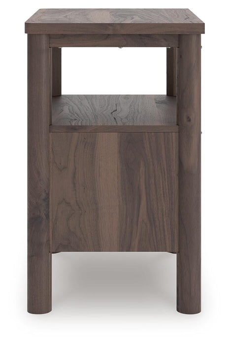 Pamytta King Panel Platform Bed, Dresser, Mirror, Chest and Nightstand