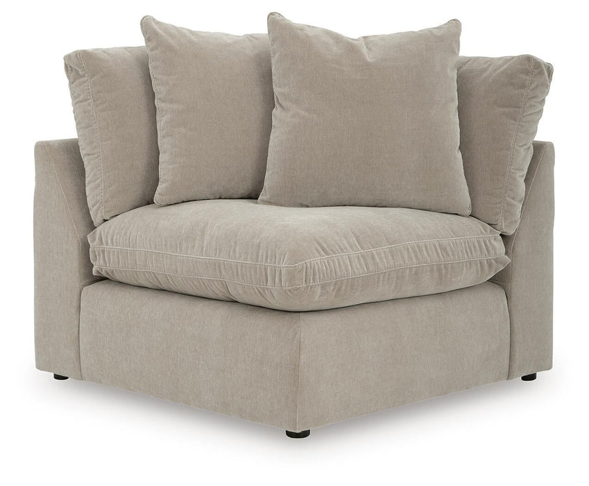 Maxton Heights 8-Piece Sectional